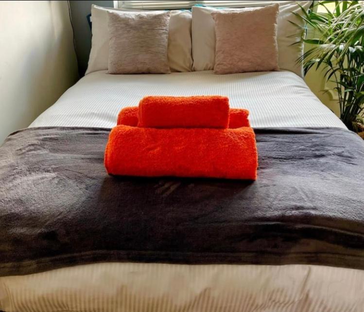 Elkstone Private Hottub Pet Friendly Apartment