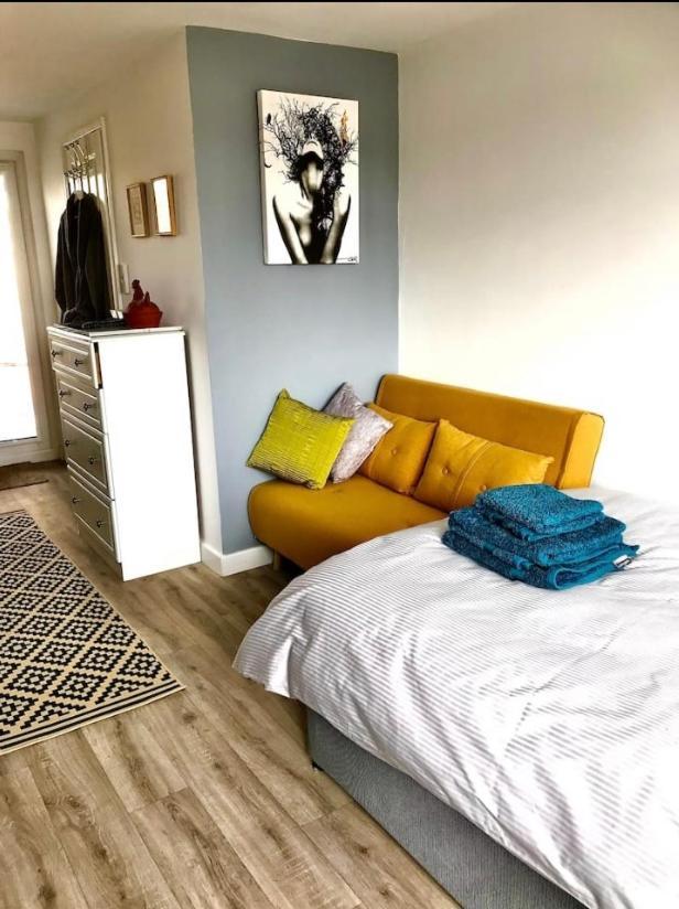 Elkstone Private Hottub Pet Friendly Apartment *